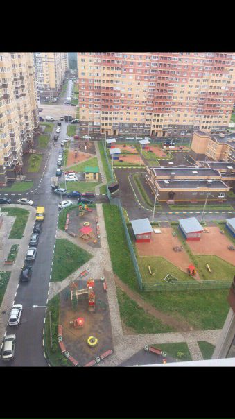 Сдам однокомнатную квартиру в ЖК лукино-варино. Квартира чистая, вся бытовая техника и мебель есть. Окна выходят на две стороны , есть болкон. Добираться от метро Щёлковская 30 мин. Есть маршрутки до метро Перово 45 мин. <br>Оплата 20000 в месяц +свет вода по счётчикам. Я собственник !!!Депозит можно разбить на два месяца. <br> Иванова - фото Фото: Сдам однокомнатную квартиру в ЖК лукино-варино. Квартира чистая, вся бытовая техника и мебель есть. Окна выходят на две стороны , есть болкон. Добираться от метро Щёлковская 30 мин. Есть маршрутки до метро Перово 45 мин. <br>Оплата 20000 в месяц +свет вода по счётчикам. Я собственник !!!Депозит можно разбить на два месяца. <br> Иванова