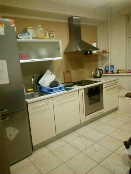 Сдается комната 12кв метров, в др комнате проживают две девушки, ищем одну или двух девушек, чистоплотную и аккуратную, о нас ценим личное пространство, оч много работаем, кв находится, боровское шоссе 18к. З. Ближайшее метро юго-западная, на транспорте займет не более 15 мин. Рядом магазины и лес. Оплата 17500 +к.у.. О квартире полный евроремонт, есть все кроме микроволновки. 89778817042 Настя.<br> Казакова - фото Фото: Сдается комната 12кв метров, в др комнате проживают две девушки, ищем одну или двух девушек, чистоплотную и аккуратную, о нас ценим личное пространство, оч много работаем, кв находится, боровское шоссе 18к. З. Ближайшее метро юго-западная, на транспорте займет не более 15 мин. Рядом магазины и лес. Оплата 17500 +к.у.. О квартире полный евроремонт, есть все кроме микроволновки. 89778817042 Настя.<br> Казакова