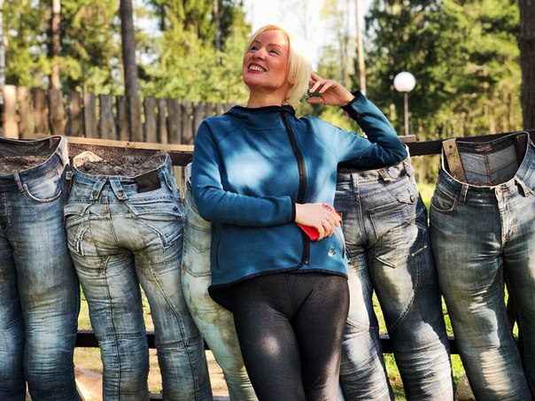 Жанна Эппле вообще в трусах на этом фото