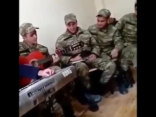 Азербайджанские солдаты поют песню в Карабахе после убитого армянина. Азербайджан Azerbaijan Azerbaycan БАКУ BAKU BAKI Карабах