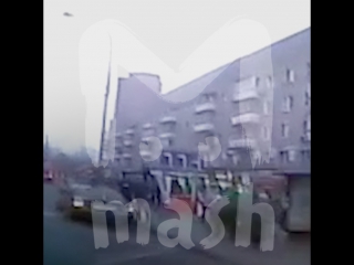 Видео наезда автобуса на остановку на Сходненской
