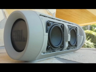 Беспроводная водонепроницаемая колонка JBL