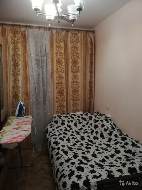 Всем доброго времени суток! Сдаётся комната в двухкомнатной квартире работающему парню без вредных привычек. Квартира находится в 12 минутах ходьбы от станции метро Кузьминки. В квартире чистенько, выполнен косметический ремонт, вся необходимая мебель и техника имеется. Хорошая транспортная доступность, рядом магазины, аптеки и вся необходимая инфраструктура. <br><br>Оплата 15500руб + коммунальные услуги по счетчикам, имеется wi-fi. Залог 16000 т.р (можно разбить на 2 части). В соседней комнате проживаем мы, молодая пара. Проживание без хозяев! Заезд возможен с 7 марта. Звоните пожалуйста с 10:00 до 22:00. Если Вы читаете это объявление значит оно актуально. - фото Фото: Всем доброго времени суток! Сдаётся комната в двухкомнатной квартире работающему парню без вредных привычек. Квартира находится в 12 минутах ходьбы от станции метро Кузьминки. В квартире чистенько, выполнен косметический ремонт, вся необходимая мебель и техника имеется. Хорошая транспортная доступность, рядом магазины, аптеки и вся необходимая инфраструктура. <br><br>Оплата 15500руб + коммунальные услуги по счетчикам, имеется wi-fi. Залог 16000 т.р (можно разбить на 2 части). В соседней комнате проживаем мы, молодая пара. Проживание без хозяев! Заезд возможен с 7 марта. Звоните пожалуйста с 10:00 до 22:00. Если Вы читаете это объявление значит оно актуально.