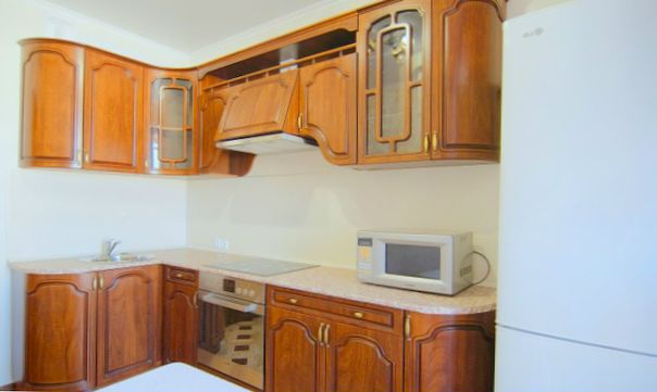 Фото: М.ПОЛЕЖАЕВСКАЯ <br>Куусинена, 4а к3 <br>ЦЕНА:34000+ СЧЕТЧИКИ + (КОМИССИЯ) <br>Все как на фото, идеальное состояние. Рассмотрим жильцов на длительный срок. <br>ШАГОВАЯ ДОСТУПНОСТЬ К МЕТРО <br>ПО ВСЕМ ВОПРОСАМ СТРОГО ПО ТЕЛЕФОНУ:89259873079