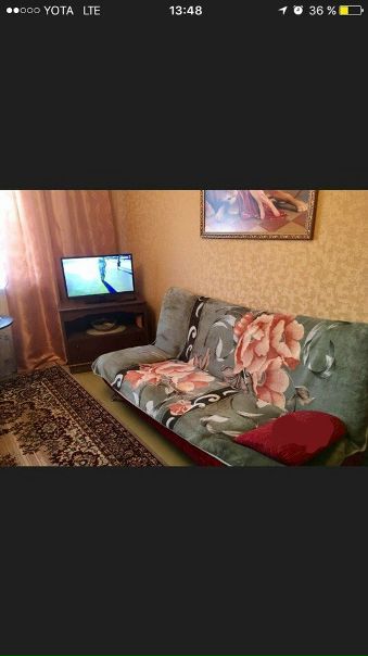 Сдам комнату в двухкомнатной квартире (строго для одного человека, пол не важен).<br>м. Отрадное 2 мин пешком. 12 этаж. Есть балкон , там можно курить ) в комнате диван, он раскладывается, плазма, кресло, места для хранения одежды. На кухне так же все для комфортного проживания имеется (в том числе посуда).<br>Санузел раздельный. <br>Во второй комнате проживаю я.<br>Не буду против кошечки )<br>15000 (депозит можно разбить) коммуналка маленькая.<br>Заселение после 20-го мая. <br>Залог можно разбить.<br>Писать в лс.<br>Чао )<br> Ахметзянова - фото Фото: Сдам комнату в двухкомнатной квартире (строго для одного человека, пол не важен).<br>м. Отрадное 2 мин пешком. 12 этаж. Есть балкон , там можно курить ) в комнате диван, он раскладывается, плазма, кресло, места для хранения одежды. На кухне так же все для комфортного проживания имеется (в том числе посуда).<br>Санузел раздельный. <br>Во второй комнате проживаю я.<br>Не буду против кошечки )<br>15000 (депозит можно разбить) коммуналка маленькая.<br>Заселение после 20-го мая. <br>Залог можно разбить.<br>Писать в лс.<br>Чао )<br> Ахметзянова