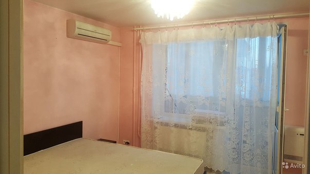 СДАЮ квартиру в МОСКВЕ.ЦЕНТР.<br>Я СОБСТВЕННИК,не посредник. Сдаю в аренду свою 2-комнатную квартиру. Квартира в очень хорошем состоянии. Оборудована всем необходимым для проживания. Диван-софа для отдыха двоих человек и двуспальная кровать. Обе комнаты оборудованы кондиционерами. Есть телевизор,стиральная машина,холодильник.ЛЮБАЯ ФОРМА ОПЛАТЫ,ТРАНСФЕР в/из аэропорта,вокзала,встреча..До квартиры можно доехать до м. АВТОЗАВОДСКАЯ,затем 10 мин ходьбы. Или метро Дубровка,затем 15 мин ходьбы.Цена зависит от количества дней и количества проживающих людей.В квартире сделан евро-ремонт.Заезд в любое удобное для вас время .Белье,полотенце в наличии. Интернет,Wi-Fi. СЕЙЧАС квартира свободна до 14 июня.Одна комната изолирована,одна-студия с кухней. В квартире может разместиться до 4 человек. За дополнительную оплату могу принять 5-ого человека на дополнительную раскладушку.<br>+79154064528 aldebara@bk.ru<br>Стоимость суток 2500 руб<br>Стоимость месяца 55000 руб - фото Фото: СДАЮ квартиру в МОСКВЕ.ЦЕНТР.<br>Я СОБСТВЕННИК,не посредник. Сдаю в аренду свою 2-комнатную квартиру. Квартира в очень хорошем состоянии. Оборудована всем необходимым для проживания. Диван-софа для отдыха двоих человек и двуспальная кровать. Обе комнаты оборудованы кондиционерами. Есть телевизор,стиральная машина,холодильник.ЛЮБАЯ ФОРМА ОПЛАТЫ,ТРАНСФЕР в/из аэропорта,вокзала,встреча..До квартиры можно доехать до м. АВТОЗАВОДСКАЯ,затем 10 мин ходьбы. Или метро Дубровка,затем 15 мин ходьбы.Цена зависит от количества дней и количества проживающих людей.В квартире сделан евро-ремонт.Заезд в любое удобное для вас время .Белье,полотенце в наличии. Интернет,Wi-Fi. СЕЙЧАС квартира свободна до 14 июня.Одна комната изолирована,одна-студия с кухней. В квартире может разместиться до 4 человек. За дополнительную оплату могу принять 5-ого человека на дополнительную раскладушку.<br>+79154064528 aldebara@bk.ru<br>Стоимость суток 2500 руб<br>Стоимость месяца 55000 руб