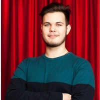 Олег Николаев