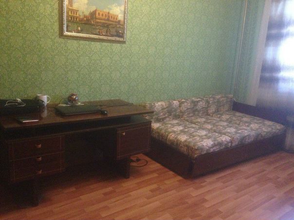 Срочно ищу соседку в двухкомнатную квартиру!<br>В квартире есть все необходимое для проживания: мебель, бытовая техника, wi-fi<br>Комната с балконом <br>Цена: 21500 (счётчики и wifi включены в стоимость)<br>Без животных!!!<br>3 мин от метро Алтуфьево<br> Смирнова - фото Фото: Срочно ищу соседку в двухкомнатную квартиру!<br>В квартире есть все необходимое для проживания: мебель, бытовая техника, wi-fi<br>Комната с балконом <br>Цена: 21500 (счётчики и wifi включены в стоимость)<br>Без животных!!!<br>3 мин от метро Алтуфьево<br> Смирнова