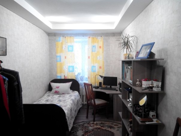 Фото: Сдается комната без комиссии. Фирсановка. 12000 руб/мес. <br>Ищу соседку в изолированную комнату в двушке. В соседней комнате живу я. Квартира на третьем этаже пятиэтажного дома в Химках мкр. Фирсановка, ул. Речная. Ближайшие станции метро Ховрино, Речной вокзал, Планерная, Сходненская, Петровско-Разумовская. Квартира с хорошим ремонтом и всем необходимым. Чистый зелёный район, пять минут пешком до автобуса, 15 минут до электричек Ленинградского направления. Ищу одну девушку славянку (20-35 лет) желательно без в/п платежеспособную, чистоплотную. В квартире ещё живёт воспитанная кошка. Цена 12000 в месяц ( это общая сумма уже с учётом коммуналки, интернета и т.д.) + депозит 12000. Заехать можно 10 марта. По всем возникающим вопросам пишите и звоните +7(977)469-56-71