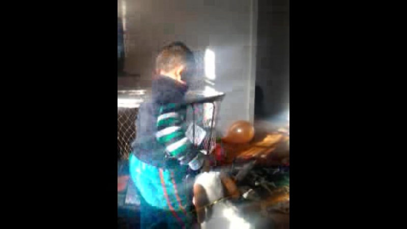 Video-2012-12-06-11-43-19.mp4
