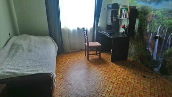 Сдам комнату в двухкомнатной квартире на два месяца. В новомосковском округе, деревня Марушкино. Рядом жд станция на электричке 35 минут до киевского вокзала. Постоянно ходят автобусы до метро Саларьево и юго - западная. В квартире есть холодильник, стиральная машина, телевидение, интернет. Сан узел раздельный. <br>12000 за один месяц. Коммунальные услуги и интернет включён. В соседней комнате живёт девушка. Предпочтительно девушке или женщине, но готова рассмотреть все варианты. Заселение в любой момент. <br>+79652791461, звоните или пишите в WhatsApp или лс.<br> Ешмеева - фото Фото: Сдам комнату в двухкомнатной квартире на два месяца. В новомосковском округе, деревня Марушкино. Рядом жд станция на электричке 35 минут до киевского вокзала. Постоянно ходят автобусы до метро Саларьево и юго - западная. В квартире есть холодильник, стиральная машина, телевидение, интернет. Сан узел раздельный. <br>12000 за один месяц. Коммунальные услуги и интернет включён. В соседней комнате живёт девушка. Предпочтительно девушке или женщине, но готова рассмотреть все варианты. Заселение в любой момент. <br>+79652791461, звоните или пишите в WhatsApp или лс.<br> Ешмеева