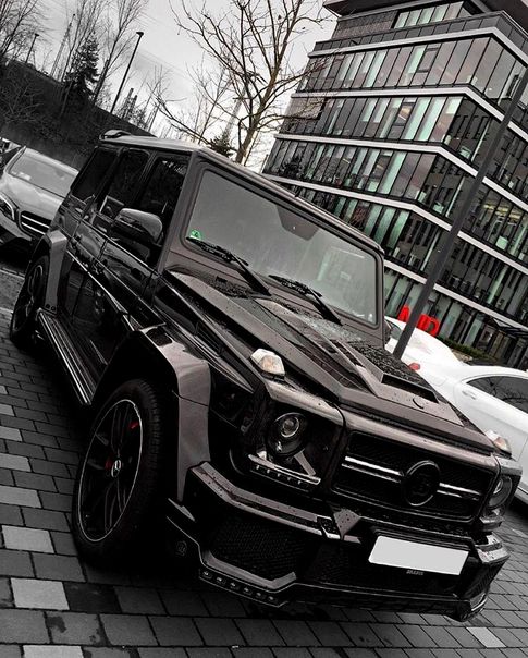 BRABUS G700