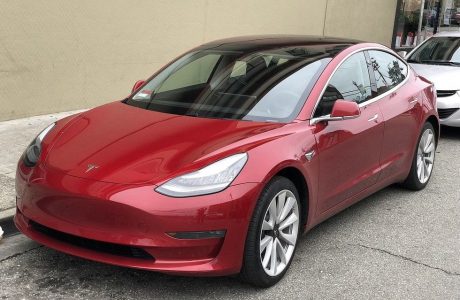 Tesla Model 3 побила новый рекорд. Tesla Model 3 побила новый рекорд.