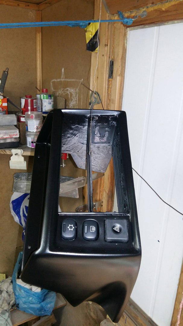 lCI-77Re-0w.jpg