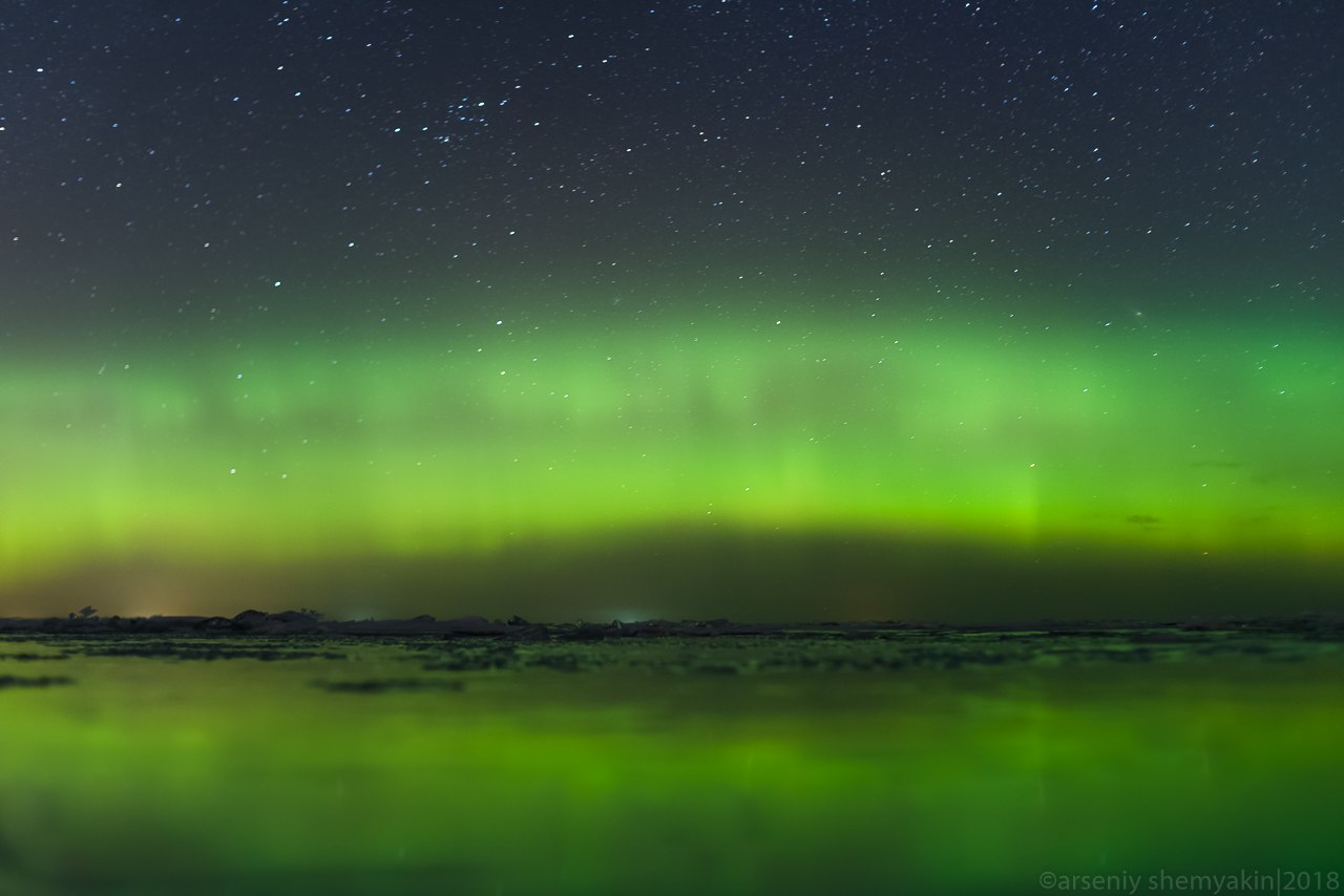 Северное сияние в Ленобласти попало на фотографии петербуржцев