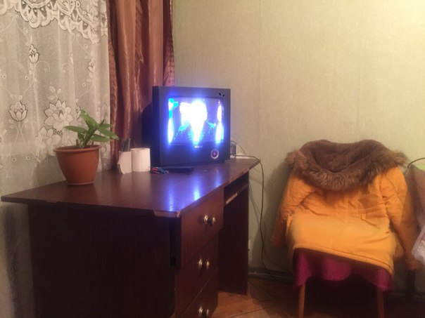 Фото: Суздальский 61. м. Гражданский пр.<br>Я собственник, сдам комнату в общежитии 12 кв. м+ Лоджия 10 000 + КУ 3000. Без залогов и комиссии. При заселении оплачиваете 10 000+ КУ наперёд, итого 13 000. КУ фиксированное. Есть телевизор, холодильник, микроволновка, всё необходимое для жизни. Проведён интернет WI-Fi. Хорошая транспортная доступность, до метро Гражданский пр ( красная ветка) пр. 7 минут транспортом, до метро пр.Просвещения ( синяя ветка) 6 минут транспортом. Комната готова к заселению. Пишите в Л/С