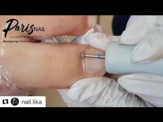Зашла к Анжелике @ nail.lika на страницу и залипла на этом видео . Она первый и единственный человек, который обучает мастеров т
