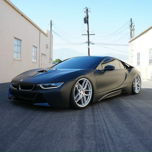 BMW i8