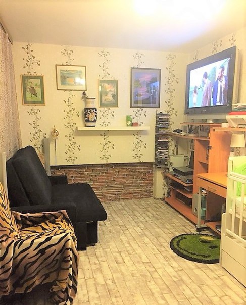 В продаже 3-х комнатная 2-сторонняя квартира в 5 минутах пешком от метро Академическая. СПб, Ул Верности, д. 7 <br> <br>Дом кирпичный 1969 г.п. Тёплые стены и отличная шумоизоляция. <br>Общая площадь 55 кв.м. Комнаты изолированные 17 кв.м. +10 кв.м. +10 кв.м. Кухня 8 кв.м. <br>Имеется большая застеклённая ЛОДЖИЯ. Санузел раздельный в кафеле. <br> <br>Цена продажи 5 000 т. р. Подходит под ипотеку. <br> <br>Показы в любое удобное время. Звоните! 8-951-678-37-19 Сергей. - фото Фото: В продаже 3-х комнатная 2-сторонняя квартира в 5 минутах пешком от метро Академическая. СПб, Ул Верности, д. 7 <br> <br>Дом кирпичный 1969 г.п. Тёплые стены и отличная шумоизоляция. <br>Общая площадь 55 кв.м. Комнаты изолированные 17 кв.м. +10 кв.м. +10 кв.м. Кухня 8 кв.м. <br>Имеется большая застеклённая ЛОДЖИЯ. Санузел раздельный в кафеле. <br> <br>Цена продажи 5 000 т. р. Подходит под ипотеку. <br> <br>Показы в любое удобное время. Звоните! 8-951-678-37-19 Сергей.