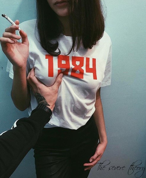 почему ты меня не любишь, я же такая удобная почти как кровать, только меня еще и тр**ать можно. цветы ой, нет, я их не люблю. давай лучше тебе новую рубашку купимв кино ой, да зачем эти лишние