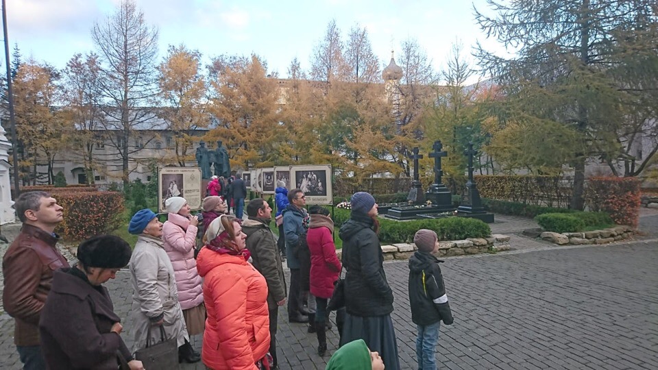 Воспитанники воскресной школы "Росток" строящегося храма святителя Луки Войно-Ясенецкого в Марьинском парке посетили Новоспасский монастырь