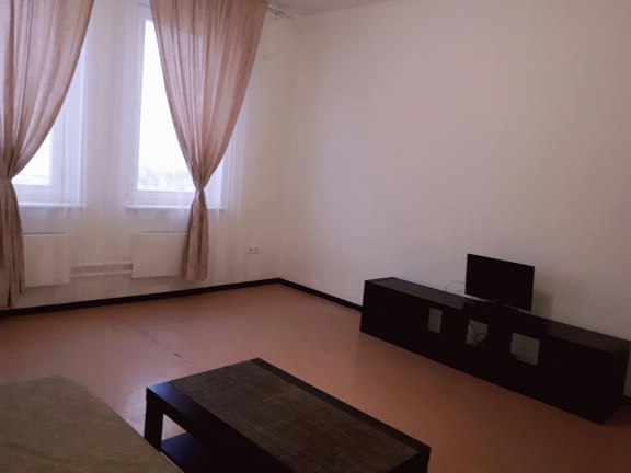 Сдам квартиру в Москве (собственник)<br><br>1-к квартира 38 м, 13 этаж<br>Адрес: Рождественская д 8<br>Ближайшее метро: Выхино, 15 мин на транспорте <br><br>Сдам однокомнатную квартиру семейной паре/ девушке, без детей и животных на длительное время. <br>Мебель и техника: двуспальный диван-кровать, телевизор, холодильник, стиральная машина, плита, кухонный гарнитур, гардеробная.<br>Балкон застеклен. <br><br>Условия: 25 000 руб. + вода и электричество (счетчики), депозит 15000 руб.<br>Только для славян граждан РФ! Представителей агентств прошу не беспокоить. - фото Фото: Сдам квартиру в Москве (собственник)<br><br>1-к квартира 38 м, 13 этаж<br>Адрес: Рождественская д 8<br>Ближайшее метро: Выхино, 15 мин на транспорте <br><br>Сдам однокомнатную квартиру семейной паре/ девушке, без детей и животных на длительное время. <br>Мебель и техника: двуспальный диван-кровать, телевизор, холодильник, стиральная машина, плита, кухонный гарнитур, гардеробная.<br>Балкон застеклен. <br><br>Условия: 25 000 руб. + вода и электричество (счетчики), депозит 15000 руб.<br>Только для славян граждан РФ! Представителей агентств прошу не беспокоить.