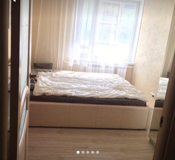Сдается комната в двухкомнатной квартире, строго одной чистоплотной, порядочной девушке.<br>Ежемесячная оплата 21000 + коммунальные платежи по счётчикам (в среднем по 600)<br>Депозит страховой в размере 21000 , при выезде возвращается .<br> В соседней комнате проживают 2 девушки.<br>От метро Марьина роща 15 минут - пешей доступности. - фото Фото: Сдается комната в двухкомнатной квартире, строго одной чистоплотной, порядочной девушке.<br>Ежемесячная оплата 21000 + коммунальные платежи по счётчикам (в среднем по 600)<br>Депозит страховой в размере 21000 , при выезде возвращается .<br> В соседней комнате проживают 2 девушки.<br>От метро Марьина роща 15 минут - пешей доступности.