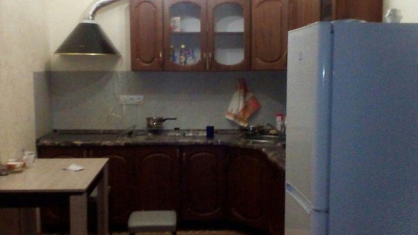 Здравствуйте! сдается комната в двухкомнатной квартире! В комнате стоит большой шкаф,сделан в квартире евроремонт,и кровать двухспальная! <br>На кухне есть большая плазма. Новый,хороший кухонный гарнитур,холодильник и стол. Ванная комната смежная,есть все для удобного проживания. <br>Находимся мы по адресу Рублевский проезд д 20а. ЖК Рубоевский. Доехать до дома можно на автобусе от метро Славянского бульвара 15 мин езды! Или от станции Кунцевская до станции Немчиновка,3 станции ехать и минут 7 идти прям до дома. Цена за один месяц 16000 Пишите в личные сообщения или звоните 89295931457 - фото Фото: Здравствуйте! сдается комната в двухкомнатной квартире! В комнате стоит большой шкаф,сделан в квартире евроремонт,и кровать двухспальная! <br>На кухне есть большая плазма. Новый,хороший кухонный гарнитур,холодильник и стол. Ванная комната смежная,есть все для удобного проживания. <br>Находимся мы по адресу Рублевский проезд д 20а. ЖК Рубоевский. Доехать до дома можно на автобусе от метро Славянского бульвара 15 мин езды! Или от станции Кунцевская до станции Немчиновка,3 станции ехать и минут 7 идти прям до дома. Цена за один месяц 16000 Пишите в личные сообщения или звоните 89295931457