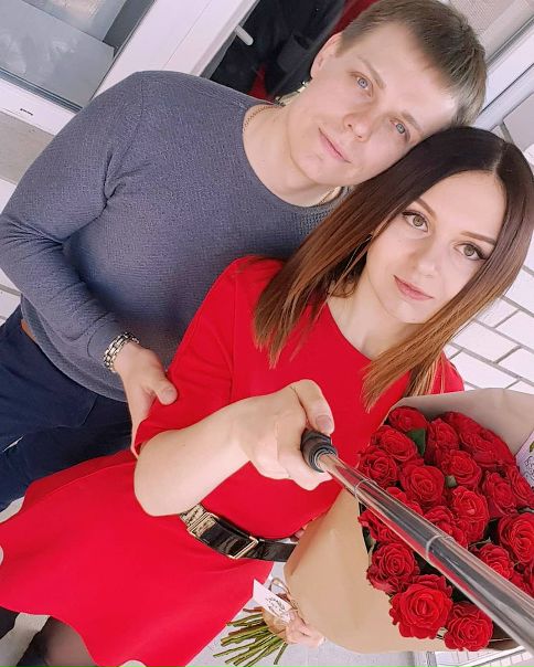 Семья без животных и детей снимет 1-ую квартиру или студию до 30 000 + свет,вода на срок от 1 года в пределах МКАД.<br><br>5-10 минут до метро пешком<br>30 минут на метро до центра<br>Не бабушкин вариант, с хорошей мебелью и техникой.<br>Обязательно смотрим документы на квартиру.<br>Договор аренды обязательно! <br><br>Только от собственника.<br>Заселение до 1 сентября включительно.<br><br>Жду предложений в личку или в WhatsApp/Viber 89102813885! <br><br>О себе:<br>Гарантируем оплату в срок, тихие, чистоплотные (возможно даже слишком), аккуратные, без вредных привычек.<br> Швецова - фото Фото: Семья без животных и детей снимет 1-ую квартиру или студию до 30 000 + свет,вода на срок от 1 года в пределах МКАД.<br><br>5-10 минут до метро пешком<br>30 минут на метро до центра<br>Не бабушкин вариант, с хорошей мебелью и техникой.<br>Обязательно смотрим документы на квартиру.<br>Договор аренды обязательно! <br><br>Только от собственника.<br>Заселение до 1 сентября включительно.<br><br>Жду предложений в личку или в WhatsApp/Viber 89102813885! <br><br>О себе:<br>Гарантируем оплату в срок, тихие, чистоплотные (возможно даже слишком), аккуратные, без вредных привычек.<br> Швецова