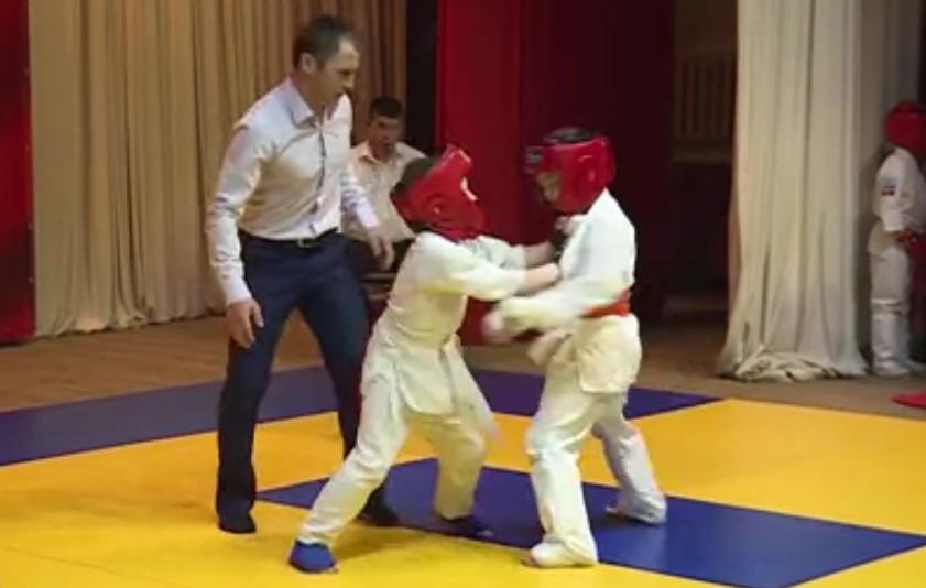 Каратисты из Зеленчукской призеры первенства