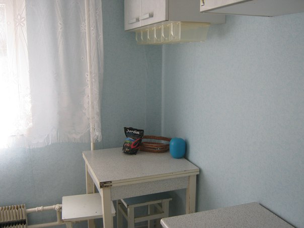 Сдам 2хк кв,от собственника.м. Пражская,ул.Академика Янгеля-10 мин пешком.Мебель есть,стиральная машина.Комнаты-9кв.м и 21 кв.м.,кухня-6 кв.м. 1й этаж. Оплата-35000 руб месяц плюс вода,свет по счётчикам.Страховой месяц(можно разделить на два месяца).<br>Сдам только славянам(Россия,Белоруссия),без детей и животных.<br>тел: 89067840594 - фото Фото: Сдам 2хк кв,от собственника.м. Пражская,ул.Академика Янгеля-10 мин пешком.Мебель есть,стиральная машина.Комнаты-9кв.м и 21 кв.м.,кухня-6 кв.м. 1й этаж. Оплата-35000 руб месяц плюс вода,свет по счётчикам.Страховой месяц(можно разделить на два месяца).<br>Сдам только славянам(Россия,Белоруссия),без детей и животных.<br>тел: 89067840594