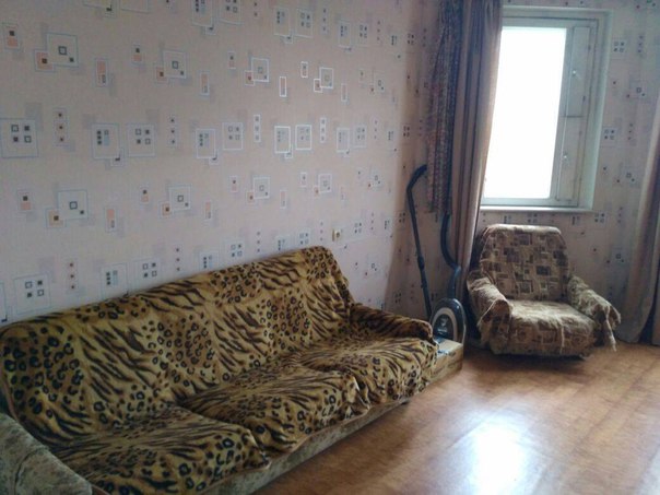 Фото: Сдается 1-комнатная квартира 43,5 кв.м. по адресу ул.Лебедянская д.36. Этаж 4/17. Комната с эркером, балкон, кладовая комната, с косметическим ремонтом на длительный срок. Предпочтительно славяне. До метро Царицыно 20-25 минут. Из инфраструктуры: во дворе детская площадка, детский сад, школа, магазины. Рядом парк. 23000 за месяц + 15 000 залог. Оплата по счетчикам. Собственник.<br><br> Открыть все контакты собственников на стене и получить приглашение к закрытой базе - 299 рублей в неделю можно через вкладку ТОВАРЫ или написав в СООБЩЕНИЯ СООБЩЕСТВА  