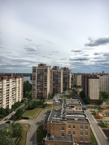 Сдаю свою однокомнатную квартиру. <br>НЕ АГЕНТ! <br><br>Сдам уютную однокомнатную квартиру.<br>Большая, удобная кухня со всей необходимой техникой.<br>В ванной комнате произведён Хороший ремонт, установлена гидромассажная панель. <br>Большая и светлая комната. <br>Отличный вид на Неву и зелёный двор с лоджии.<br>Квартира удобно расположена, пешком можно дойти до метро Рыбацкое, Пролетарская 15-20 мин, или на транспорте 5-7 минут. Рядом с домом много магазинов, Лента, Пятерочка и тд. <br>В пеший доступности плавательный бассейн. <br><br>Стоимость аренды 18 000 р. +коммунальные услуги.<br><br>В квартире Есть вся необходимая техника для комфортного проживания.<br><br>Условия сдачи:<br>1. на длительный срок<br>2. не сдается гостям из ближних стран СНГ и бывших южных республик СССР.<br>3. При начале сдачи квартиры оплачивается первый и последний месяц проживания<br>4. Без комиссий и дополнительных платежей. - фото Фото: Сдаю свою однокомнатную квартиру. <br>НЕ АГЕНТ! <br><br>Сдам уютную однокомнатную квартиру.<br>Большая, удобная кухня со всей необходимой техникой.<br>В ванной комнате произведён Хороший ремонт, установлена гидромассажная панель. <br>Большая и светлая комната. <br>Отличный вид на Неву и зелёный двор с лоджии.<br>Квартира удобно расположена, пешком можно дойти до метро Рыбацкое, Пролетарская 15-20 мин, или на транспорте 5-7 минут. Рядом с домом много магазинов, Лента, Пятерочка и тд. <br>В пеший доступности плавательный бассейн. <br><br>Стоимость аренды 18 000 р. +коммунальные услуги.<br><br>В квартире Есть вся необходимая техника для комфортного проживания.<br><br>Условия сдачи:<br>1. на длительный срок<br>2. не сдается гостям из ближних стран СНГ и бывших южных республик СССР.<br>3. При начале сдачи квартиры оплачивается первый и последний месяц проживания<br>4. Без комиссий и дополнительных платежей.