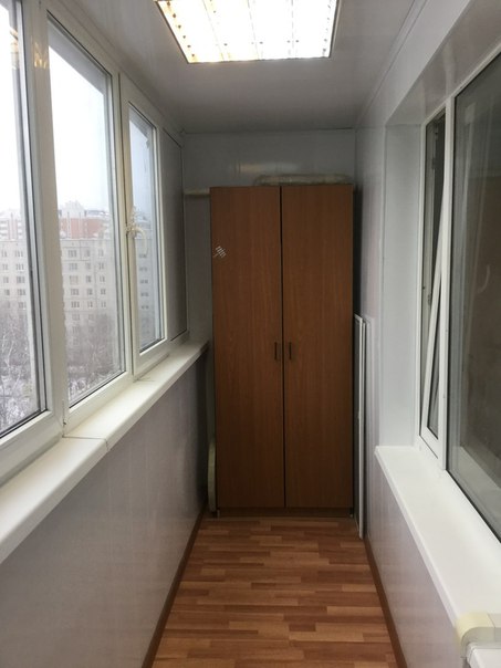 Сдаю <br>Однокомнатную квартиру по адресу ул. Россошанская 3 к2а, 8 этаж. От собственника. Без комиссии. Метро Ул. Ак. Янгеля, 5 минут пешком. <br>36000+квартплата+счетчики. <br>Есть вся необходимая мебель и техника: холодильник, стиралка, микроволновка, wifi. Лоджия с тёплым остеклением, 6кв.м. Рядом есть хорошие магазины, большой, обустроенный Битцевский лес (парк). Заселение с 01.02.2017г.<br>Звоните по номеру 89057386939 или пишите Симаков. - фото Фото: Сдаю <br>Однокомнатную квартиру по адресу ул. Россошанская 3 к2а, 8 этаж. От собственника. Без комиссии. Метро Ул. Ак. Янгеля, 5 минут пешком. <br>36000+квартплата+счетчики. <br>Есть вся необходимая мебель и техника: холодильник, стиралка, микроволновка, wifi. Лоджия с тёплым остеклением, 6кв.м. Рядом есть хорошие магазины, большой, обустроенный Битцевский лес (парк). Заселение с 01.02.2017г.<br>Звоните по номеру 89057386939 или пишите Симаков.