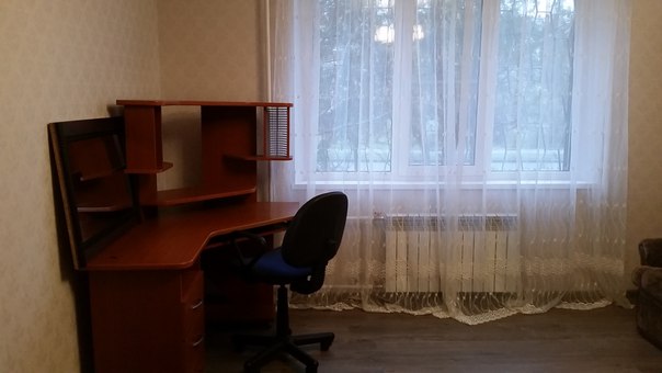 Без комиссии!!! Сдается для 1-2 человек (без вредный привычек) большая , светлая, уютная комната в 3-х комнатной малонаселённой квартире. Две другие сданы: в одной проживает молодая девушка, в другой - мама с дочкой студенткой! В квартире есть всё необходимое для комфортного проживания!!! Фото прилагается, заехать можно 10 февраля, показы по договоренности. Комната сдается на длительный срок! <br>Аренда: 18000 тыс. руб. в месяц+вода и свет по счетчикам. <br>Тел. 8-977-739-65-80 (Ирина), звоните -договоримся!!! - фото Фото: Без комиссии!!! Сдается для 1-2 человек (без вредный привычек) большая , светлая, уютная комната в 3-х комнатной малонаселённой квартире. Две другие сданы: в одной проживает молодая девушка, в другой - мама с дочкой студенткой! В квартире есть всё необходимое для комфортного проживания!!! Фото прилагается, заехать можно 10 февраля, показы по договоренности. Комната сдается на длительный срок! <br>Аренда: 18000 тыс. руб. в месяц+вода и свет по счетчикам. <br>Тел. 8-977-739-65-80 (Ирина), звоните -договоримся!!!