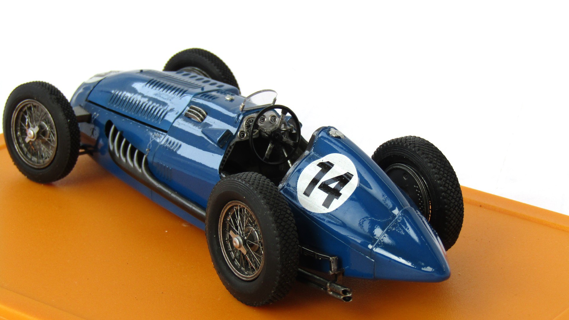 Talbot Lago 4.5L 1/24 (Heller) 4DHvfVGt-6s