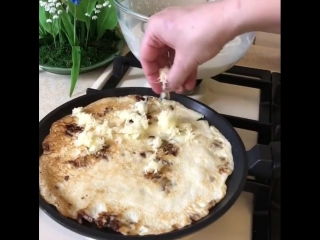 Блины с грибами и с сыром (ингредиенты указаны под фото)