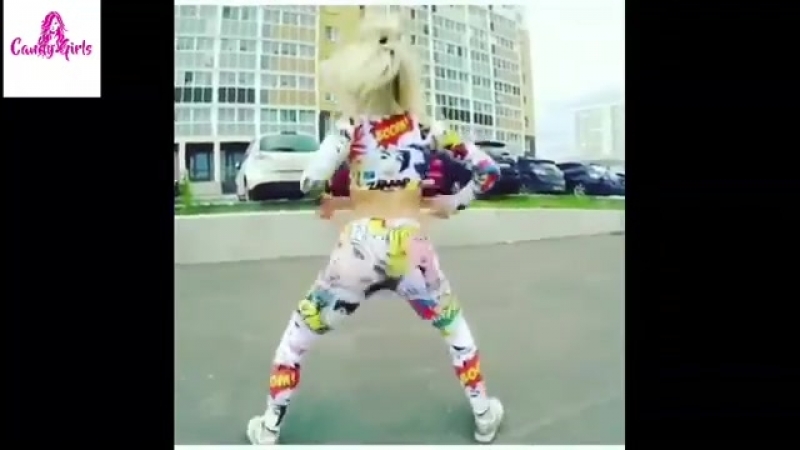Russian girl sexy twerk hot dance.