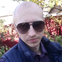 Александр Леонов