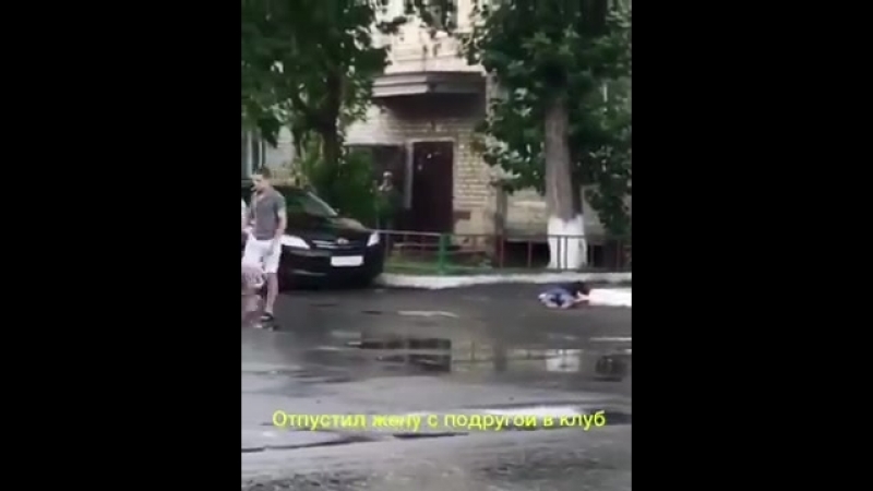 Пьяная малолетка с подругой пьяные