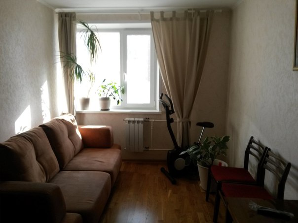 Фото: Сдам комнату в 2-х комн. кварт. 14 000 руб. Без залога, без комиссии. Собственник, мужч. 40 лет. Для проживания всё есть (см. фото). Строго одному человеку - Женщине старше 45 лет или девушке моложе 30 лет. Агентам не беспокоить. <br>Москва, ул. Борисовские пруды, д. 15 корп. 2, м. Борисово, м. Каширская<br>8-926-481-68-40<br> Соколов
