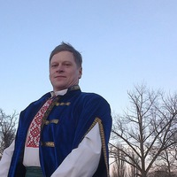 Роман Власенко