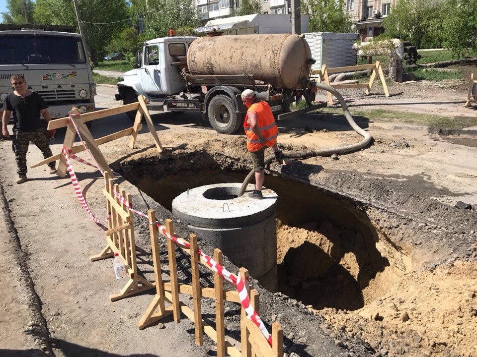 Водоканал: В Таганроге тульские специалисты начали капитальный ремонт коллектора по улице Шило. ВИДЕО