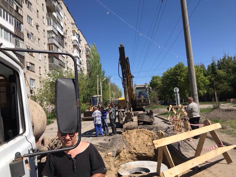 Водоканал: В Таганроге тульские специалисты начали капитальный ремонт коллектора по улице Шило. ВИДЕО