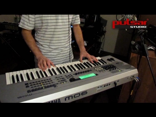 Yamaha MO6 Music Workstation
