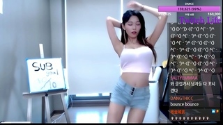 СЕКСУАЛЬНЫЙ ТАНЕЦ ОТ КОРЕЙСКОЙ СТРИМЕРШИ / SEXY DANCE FROM KOREAN STREAMER BERRY