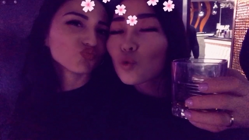 Корпоратив👩❤️💋👩