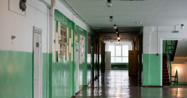 Пятикласснику выстрелили в ногу в школьном туалете в Симферополе: 