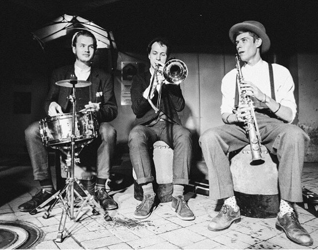 03.10 Прохор Бурлак и Canal Street Band в модном клубе Грибоедов 03.10 Прохор Бурлак и Canal Street Band в модном клубе Грибоедов
