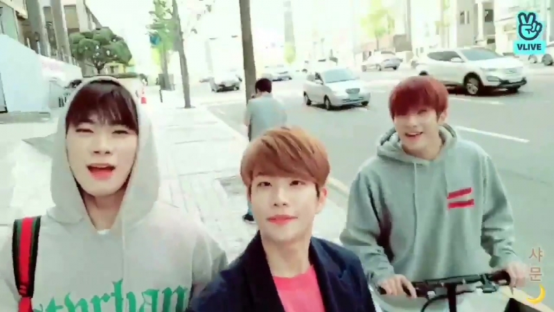 SoundMoon aka SoundCloud️ - MOONBIN